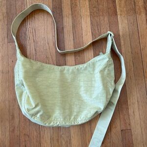 BAGGU medium crescent butter
